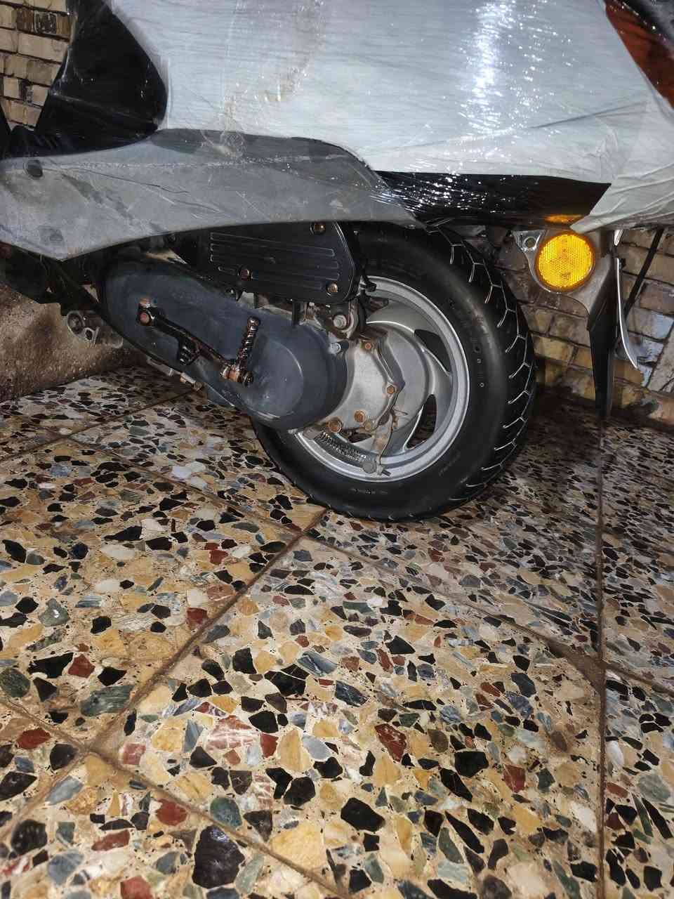 سلام عليكم دراجة سبيسي مفتوحة مكينة ناعمة كهربائيات كلهة شغالة السعر ب٣٥٠ وبيهة مجال المكان المجر الكبير وهاذ رقمي ***********
