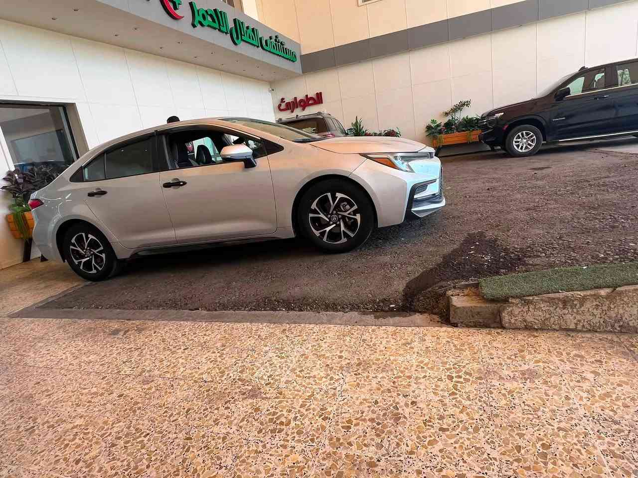 السلام عليكم كورلا للبيع مديل 24 فول مواصفات بس بدون فتحه مابيه  وارد أمريكي معوقين ضرر بنيد  باقي مكفوله كفاله عامه محرك كير مكفول مكاني كوت  استفسار ع رقم ***********
