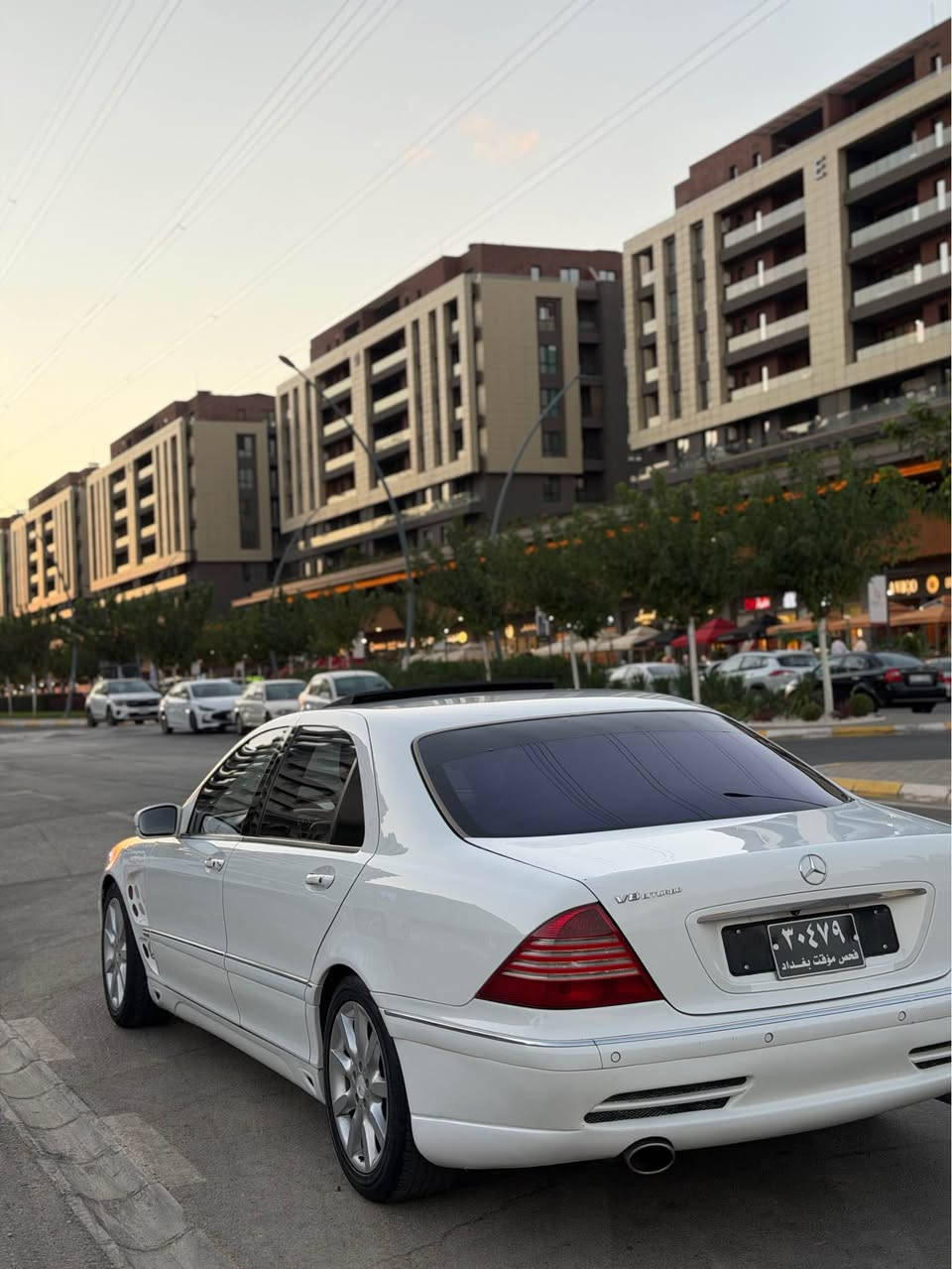 Mercedes S500
  مۆدێل2002  غەواس، ساخ

فول مواسەفات ،ناوو ڤی ئای پی
دەرگا لارج
كوشن سارد و گەرم
تەعدیل سورعە
پەردە و سلاید
کەلە ی کوشن و ئاوێنەكانی ئەخەوێ
ئاوێنەكانی دژە فولە
جامەکانی بیلاد پۆلۆڕایسە
دوو مۆدی كوشن خەزەنی هەیە
گێڕ ئۆتۆ ماتیك و عادی
مۆدی سپۆڕت +تراكشن

سەیارەكە ساخە 
كۆدی ئاسایشی بۆکراوە  بەناو خۆمەوەیە

بۆیاخ:دوو پارچەو دوو پەڵە  بۆیاخی ئەوروپایە
گێڕ و مەکینە بەشەرت
دوو ڕۆژە ڕۆنم بۆ گۆڕیوە

نرخ:(٥۹ گەڵا و معامەلەیەكی كەم)

***********

شوێن سلێمانی السليمانية, العراق
