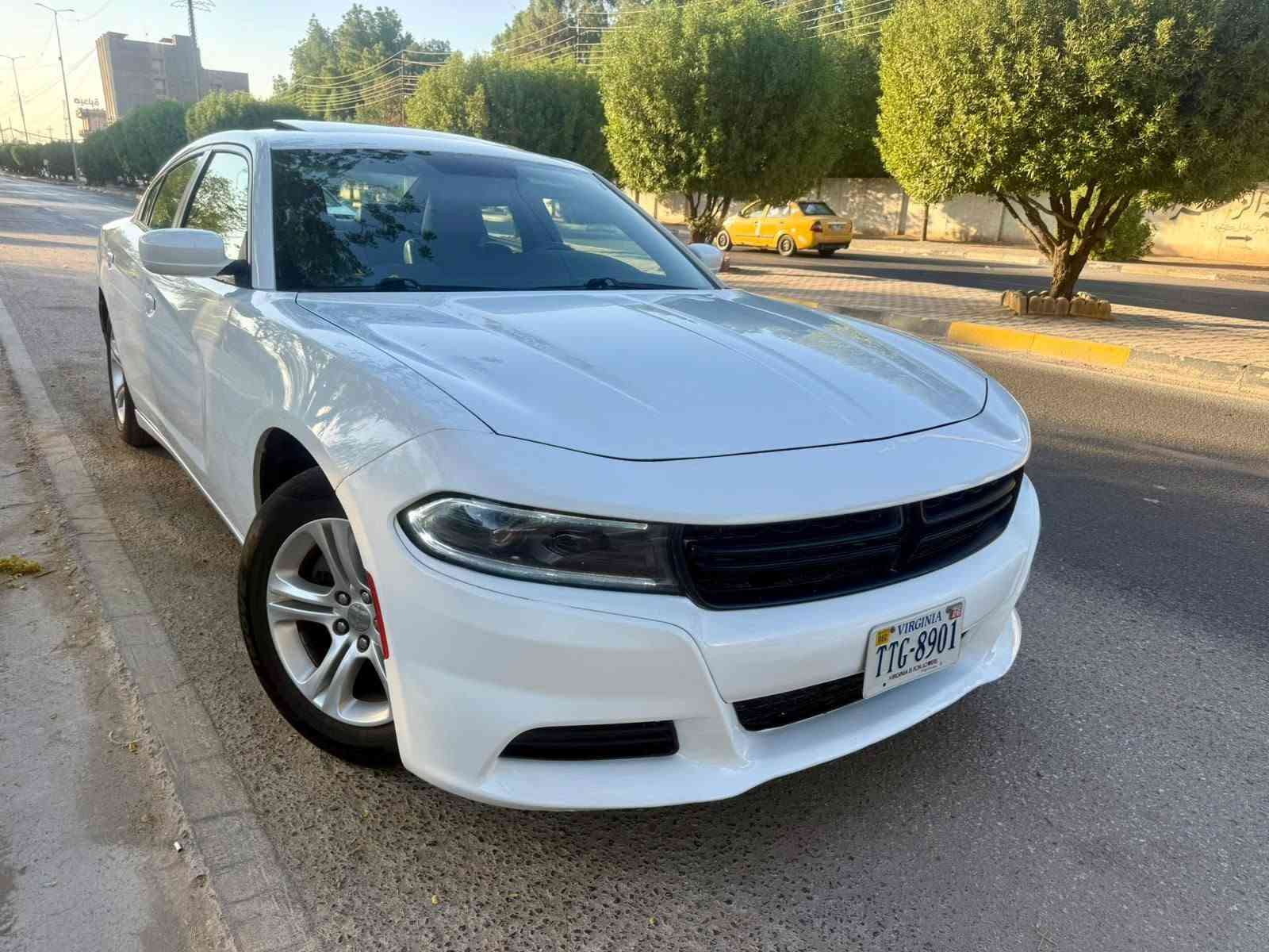 السلام عليكم
جارجر موديل 21 sxt plus 
مواصفات فول فتحه كشنات جلد 
حادث بنيد فقط بدون دواخل
صور الحادث مرفقه
كير مكينه كفاله لغد شاصي كفاله 
دخول جديد ضباط 
سعر اتصل ***********
مكاني كربلاء

نص مكتوب في الصور:
- BIDCARS