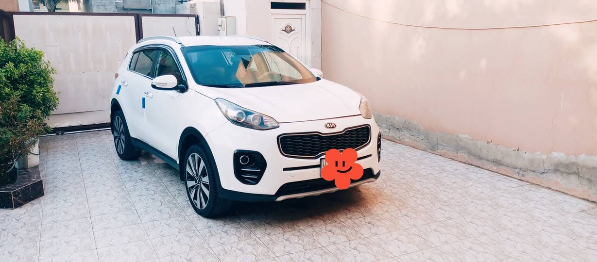 سبورتج 2018 خليجيه 
بيه قطع صبغ 
ابيع مصبوغة عام
مكينه 2000 ما مفتوحة و نظيفه جدا 
ويل 19
حساس خلفي
كشنات جلد
السونار مرفق مع الصور 
سعر مناسب 
ديالى /بعقوبة 
***********
