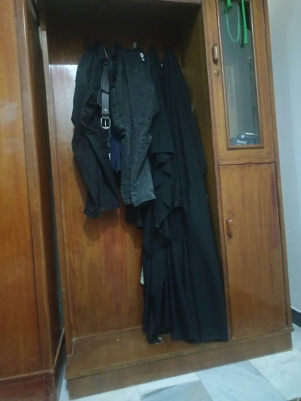 حله مقابل مدينة العاب كوين بارك
غرفه تسكام كلش نضيفه مابي اي ضرار وسعر مناسب 200 كنتور ابو 6 شراي يتصل على الرقم ***********
