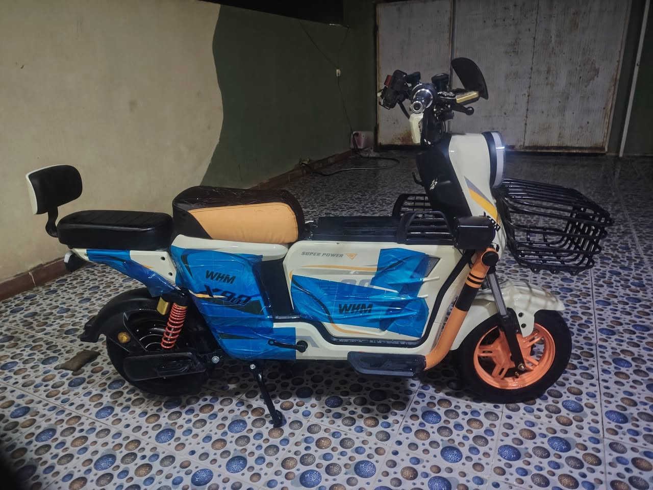 للبيع بلجيس صار سبوع من اخذتها موديل 26  ×900
فول مواصفات 5 بطاريات زنون امبثري سماعات يرجع علبك السعر ٦٠٠ مكاني كاطون الرازي شارع حسن أبو الكاز ***********
