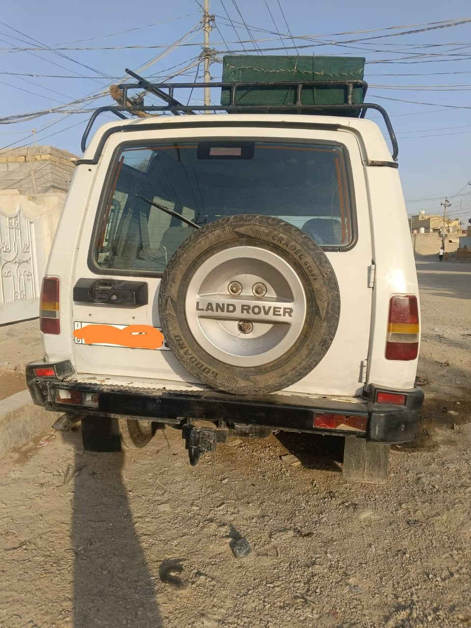 سلام عليكم لاندكروز دسكفر للبيع مكينه وكير وحداديه كفاله عامه بدون خياس بدون تعمير رقم نكليزي رقم ميسان مكان السياره ميسان غرفته حلوه تايرات جدد مال جناني سبب البيع عندي ضرف السعر 55وبيه مجال رقم راعيه ***********
