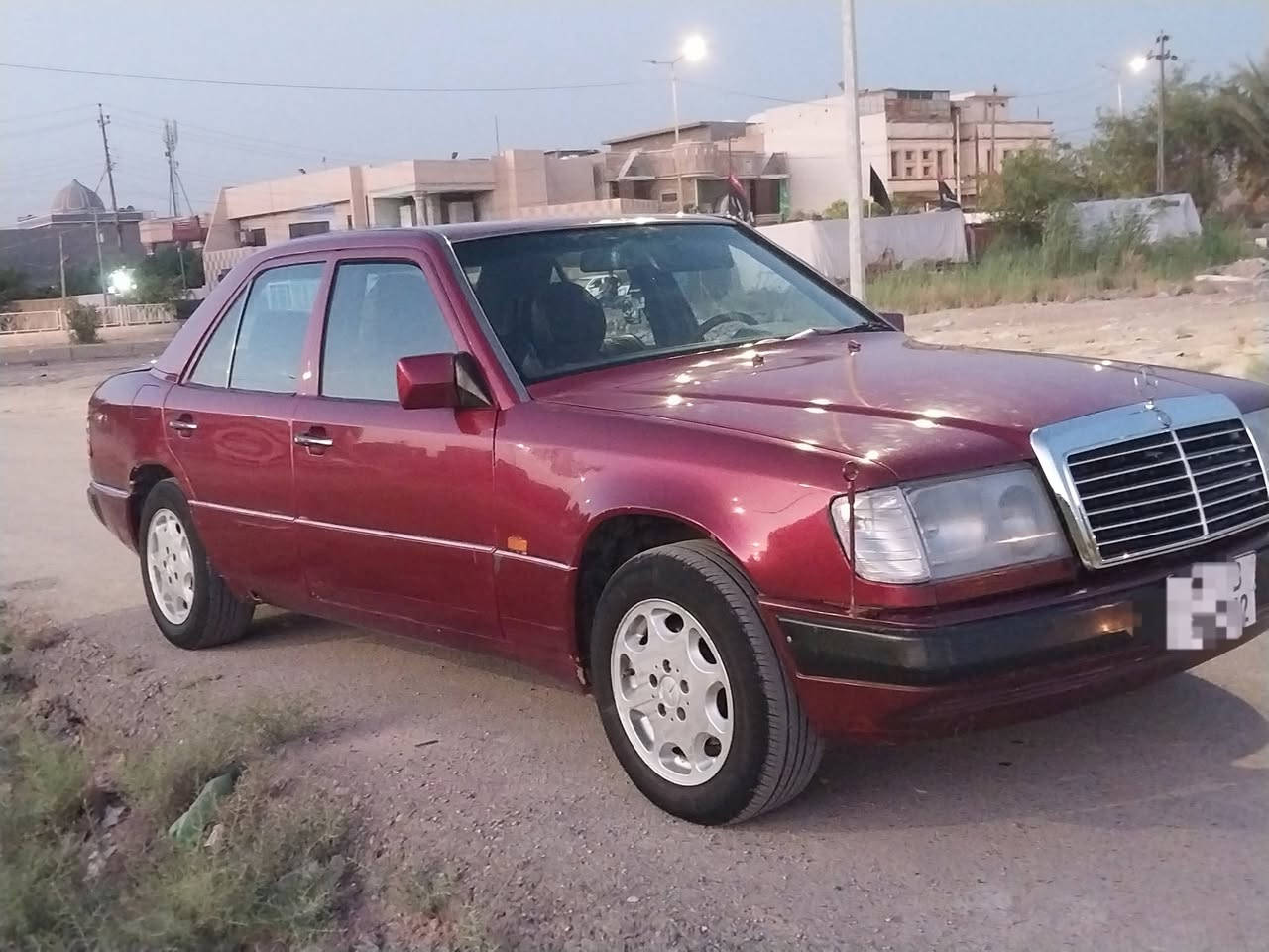 السلام عليكم للبيع مارسدس دب او مراوس بي واي دي
سيارة جاهزه موديل 90 مكينه كير بلادي حداديه خلفي امامي جديد تخم تاير مصبوغه عام رقم بغداد بسمي الإنكليزي قواعد دبل سليمه بلادي نقص تبريد كهربائيات كله شغاله مكان سيارة حله بابل مجسر نادر السعر 45$ رقم الهاتف ***********
