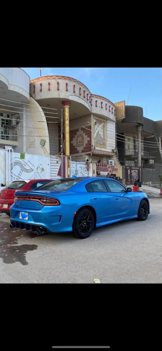 اوباما١٦ اصل فول مواصفات حادثها جاملغ وبنيد تبديل وجاملغ صبغ رقم ذي قار ماشيه١٨٠ 
وجارحر ١٦ مرمزه١٩ رالي  فول عدى الفتحه رقم بغداد حادثها جاملغ وبنيد تبديل وباب سايق صبغ ماشيه ١٤٥ للبيع او مرواس بتاهو او جمسي موديل ٢١
مكان ذي قار 
***********
