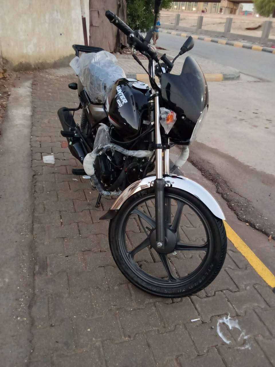 هيرو للبيع موديل 2023 وراق صولي ماطور جديد ما يستخدم هواي سعر ملونين وربع بي مجال قليل رقم ***********
