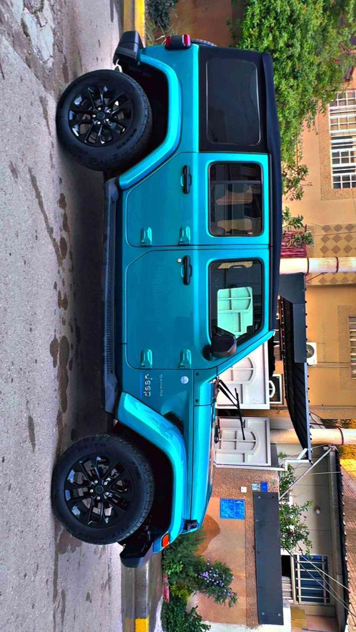 جيب رانكلر صحاري  وارد امريكي
Jeep Wrangler Sahara  4Xe 2024 2.0L 4 

حجم المكينه : 2000 تيربو + هايبرد + هجين شحن منزلي بانزين

المسافه المقطوعه : 26       
بدون ايرباك /

الضرر :   (بدون صبغ فقط شبر بارد )
   
الون:تركوازي 🍏💚
 

#المواصفات 

1.فول فول موصفات1/1 صحاري 

2.بصمه 

3.لوكير

4.كشافات عدسه

6.شحن خارجي

7.هيتر بالاستيرن 

8. شاشه

9.هيترات بالكشنات

10.تشغيل عن بعد

11.كشنات جلد

12هيترات بالكشنات

13. دمام خلفي

14.كامرا امامي خلفي زراك

15.رادرات

16.رادار امامي

17.حساسات خلفيه

18.بصمات عدد 2
شاشه جبيره 
مكاني بغداد رقم تليفون 
***********
السعر خابر وتدلل فقط واتساب وتليفون غير متواجد بلفيس
