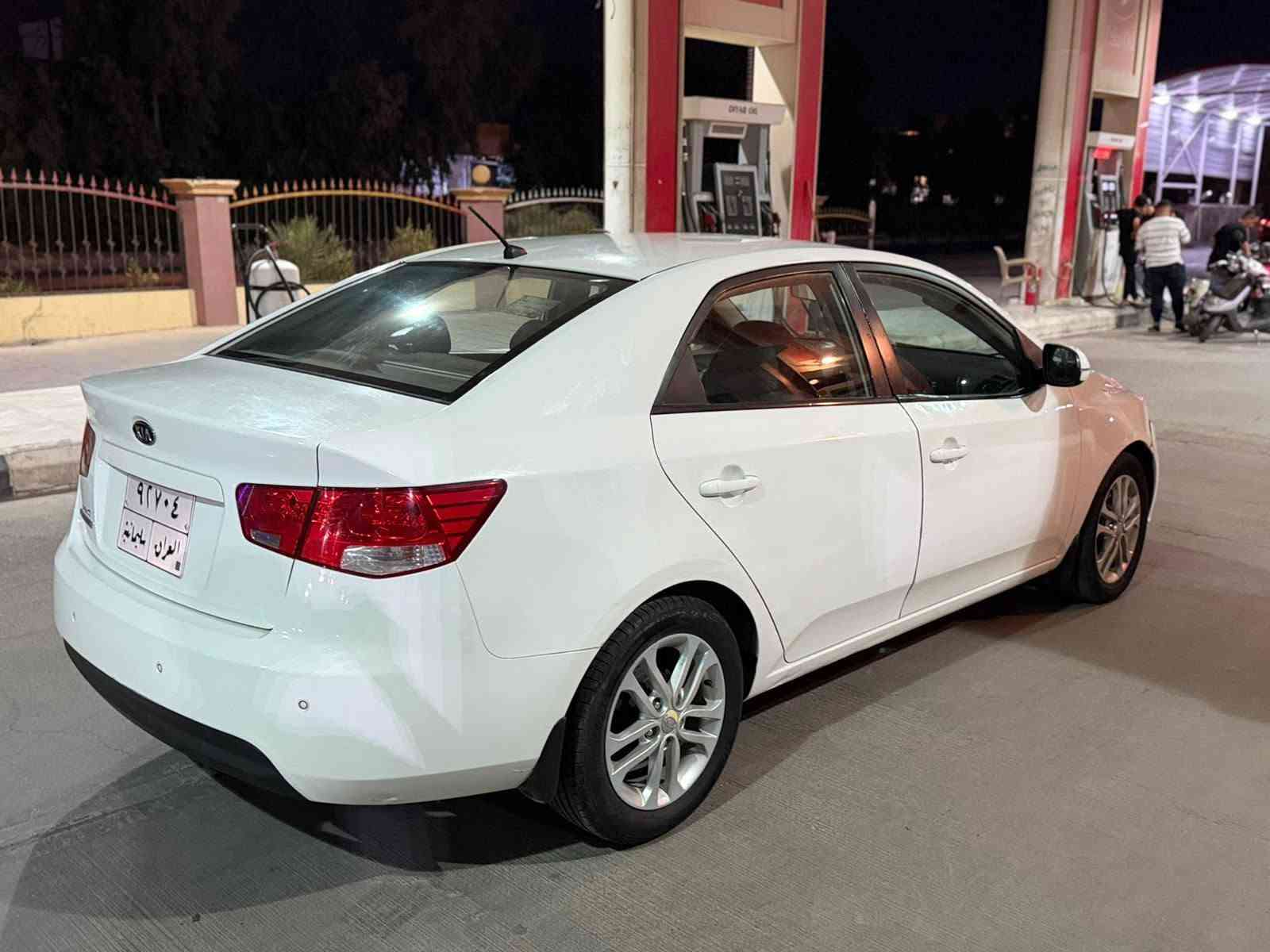 كياء سيراتو محرك 16دوش. مأمفتوح شرط كير اوتو 6نمر  بي 3قطع صبغ وباقي مكفول بدون دواخل سنه ويه جديد كوبون بنزين. ***********. خابر. سعر 83 شويه مجال كركوك, العراق
