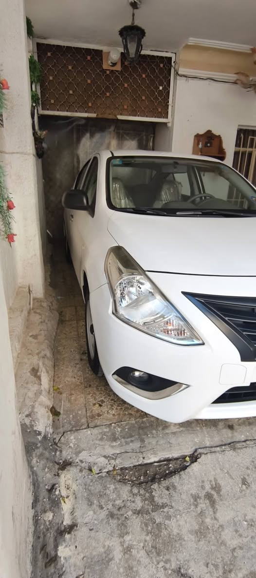 السلام عليكم سني هندي موديل ٢٠٢٢ ماشيه ١٥ ألف السيارة جديد على وضع الشركة مكفولة من صبغ وبار كفاله عامة رقم بغداد (بسمي) مكاني بغداد الحريه ***********
