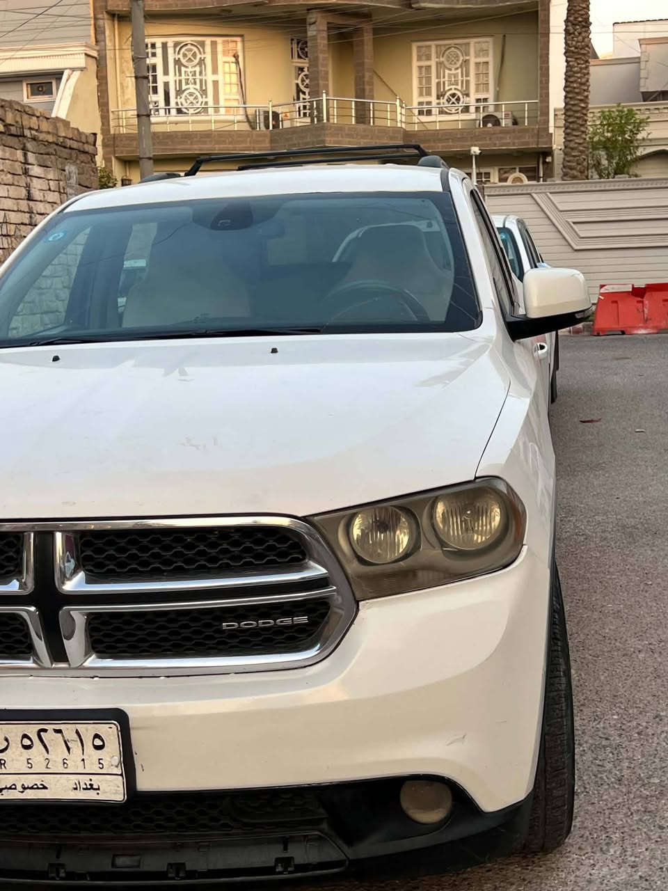 السلام عليكم 
دورنكو ٢٠١١ للبيع رقم بغداد 
السياره ليبل واحد بدون تبديل فقط بيهه صبغات اثر شخوط بدون حادث سياره نظيفه كلش وجهازه من كلشي اي نقص ما بيهه سياره جاهزه 
فول واحد عله واحد عده الفتحه
مكينه كير تبريد كله كفاله 
مكان السياره الكوت مركز مدينه
***********
