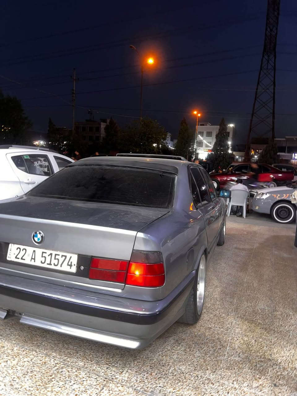 BMW 525
گێر تۆماتیک 
مۆدیل ١٩٩٢
گێر  و مەکینەو کارەبایات و تەبرید بە شەرت 
رەقەم هەولێرە سەنەوی نوێییە
سبوغ عامە  لۆ جوانی 
جەمپەکی خەفیفی پێشی هەییە 

بە شەرتی بەناوکردن 

نرخی ٥٥ وەرەقە بە نەقد 

مشتەری بە قست تەلەفۆن بکە 

لە هەولێرم

*********** أربيل, العراق
