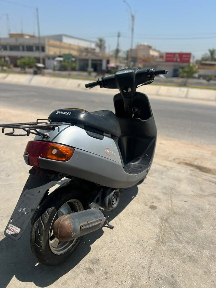 السلام عليكم بطه ٢٠٠٣ للبيع دراجه مفتوحه تجفيت جديد و شلعه ومعدل ، قفل ستيرن ، قفل صندوق الدراجه تشتغل سلف و هندر  ، كفرات بلاديه  السعر 375 مكاني كريلاء الرقم ***********

