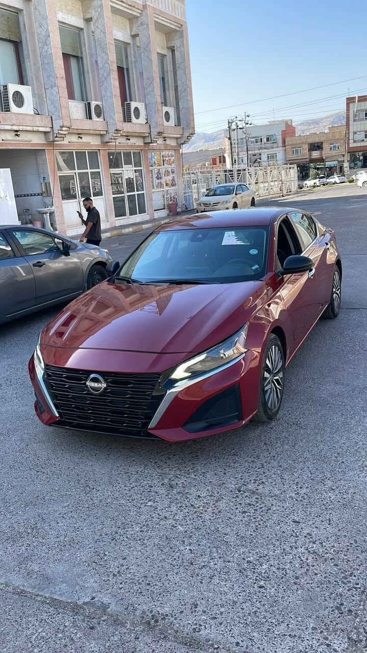 للبيع التيما SV
ضرر بونيد و صندوق و شبر جملغ خلفي
بدون ارباك شرط
شاصي خلفي بي رصعه صغيره و معدله شرط الترقيم 
-الون ماروني 
-ماشيه 42  ميل
-داخل اسود صاج 
-رادار 360 درجة
-تحكم ستيرن 
-تثبيت سرعه 
-كاميرا خلفي 
-رادار جانبي
-رادار خلفي 
-رادار امامي
-تحديد مسار
-حساس خلفي
-تبريد سلج❄️
-تشغيل عن بعد 
-بصمة تشغيل 
-بصمة ابواب + صندوق 
-تايرات وياله جديد
مكان السياره عقره بين اربيل و دهوك
رقم كاتي تترقم شمالي اربيل دهوك سليمانيه
*********** واتساب متوفر
