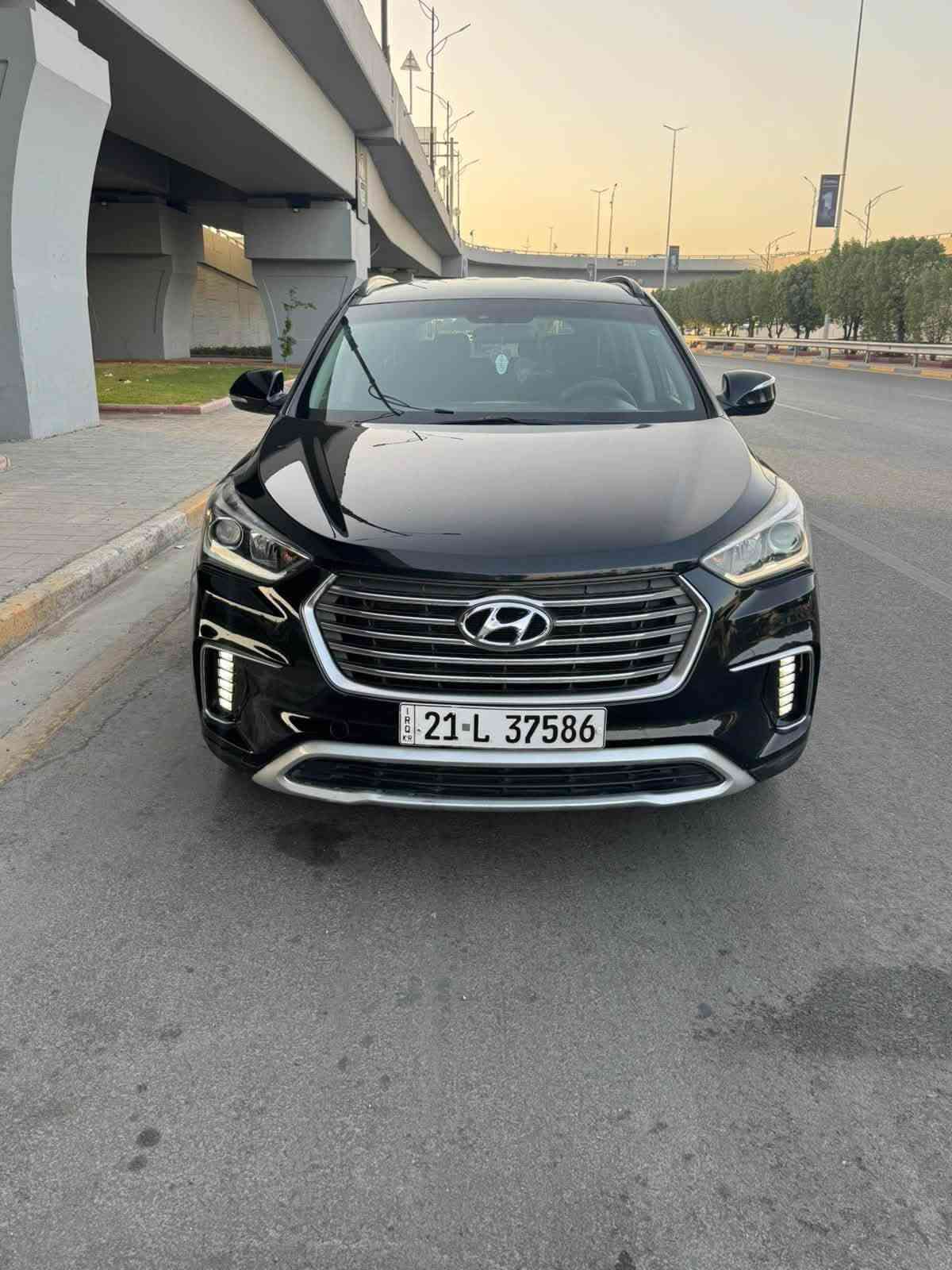 السلام عليكم عندي سنتافيا كراند 2018 للبيع رقم سليمانية تحويل مباشر فوول مواصفات عدة البانوراما بيها صبغ ٣ قطع جاملغ وبابين وربع البنيد سيارة جديدة ماشية 65 الف ميل مواصفات 
1-شاشة جبيرة 
2-كامرة دوارة 
3-اشاير بالمري 
4-بصمة 
5-بصمة ابواب 
6-كشن كهرباء 
7-رادارات جانبية 
8-مكينة 6 سلندر 
9-سبعة راكب 
10-ثلاث قطع تبريد 
11-ويل كروم 
12-لايتات زنون 
13-لدات امامية زنون 
14-بلوجكترات زنون 
15-تدفئة بالكشنات 
16-جنطة كهرباء 
17-فور ويل 
18-نظام كار بلي 
19-تبريد منفصل 
20-تحديد مسار 
مكان السيارة بغداد الطوبجي رايدها ب 133 وبيها مجال للاستفسار الاتصال ***********
