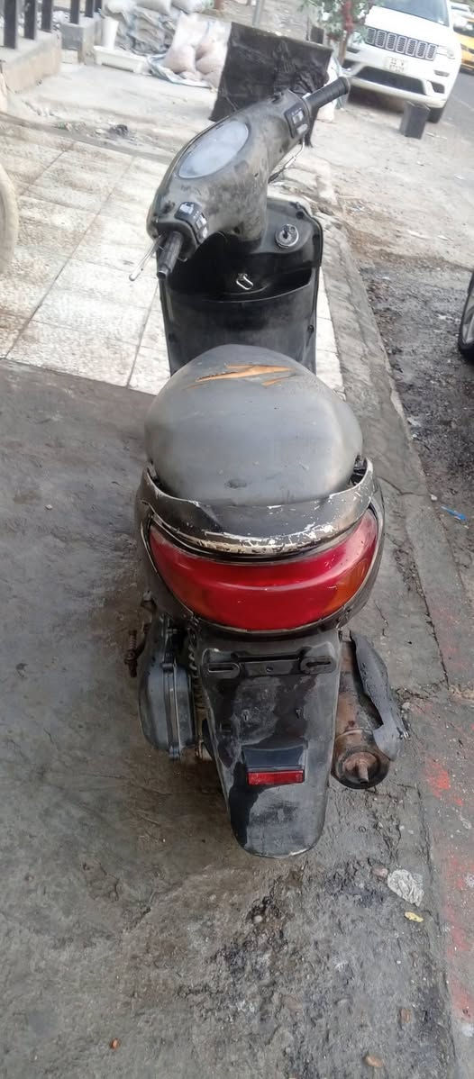 سلام عليكم بريز البيع نظيفه مكان بغداد البياع تصال  ***********
