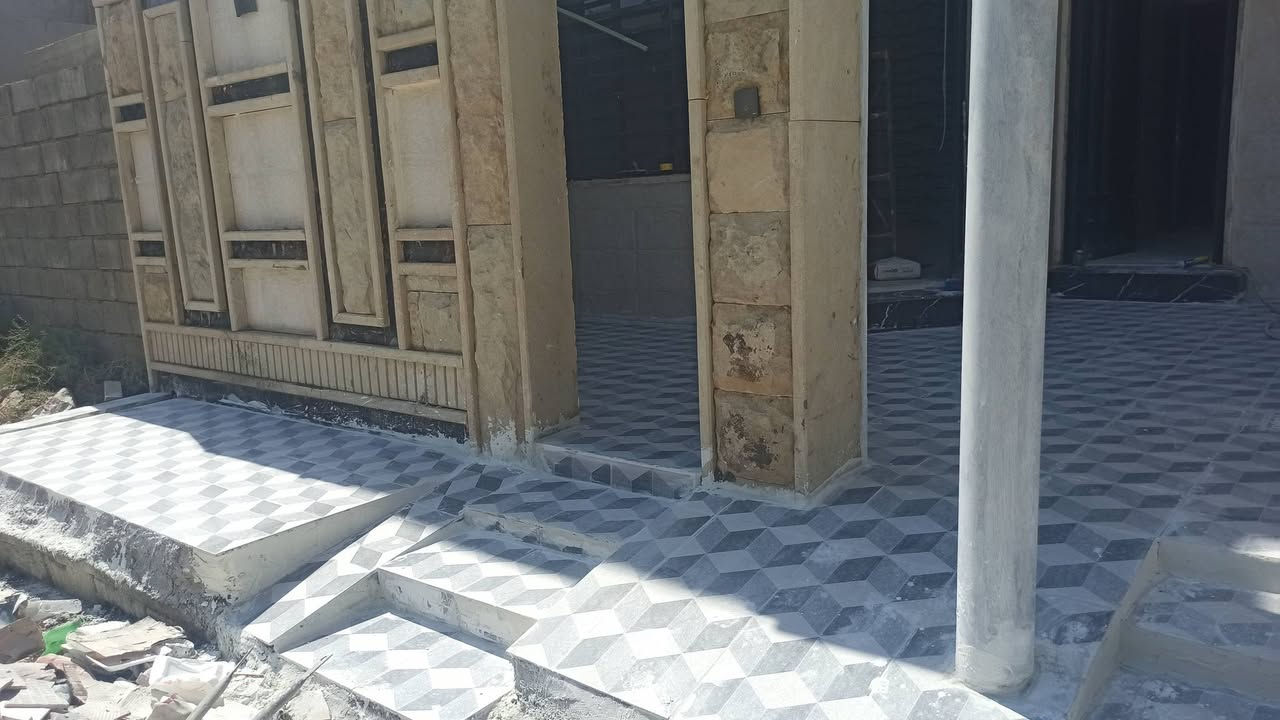 شغلي جدار ارضي بايات كاشي شغل شرط نظيف داخل الموصل فقط رقم ***********
