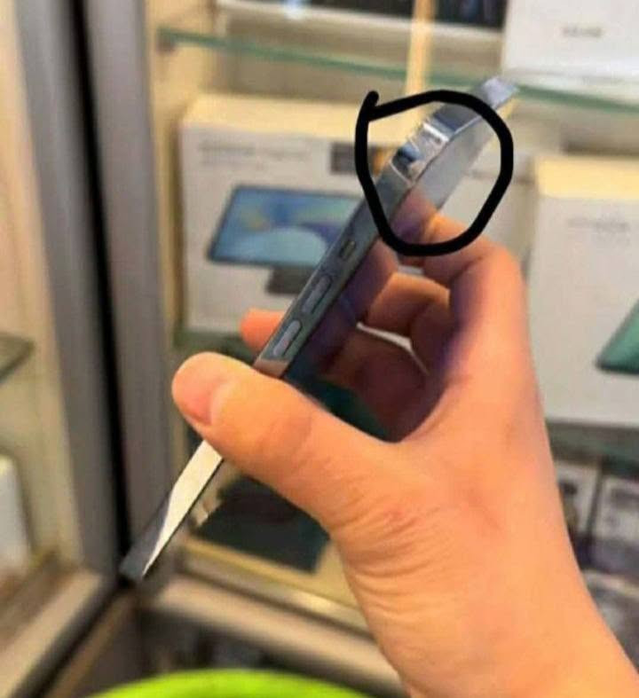 13 برو ماكس بحري 320 وبي مجال للشراي  الف فقط طخه بشاصي خفيفه كلشي بلادي وشرط الفحص ذاكره 256 بطاريه 85 شرق اوسط مكفول كلة واتساب موجود فقط ***********

نص مكتوب في الصور:
- ٧:٠١ رجوع حول الاسم iPhone إصدار iOS ١٨.٥ اسم الطراز iPhone 13 Pro Max رقم الطراز MLF93LL/A الرقم التسلسلي LWG9W514FD الأغاني الفيديوات الصور السعة ٢٥٦ غ.ب. متوفرة ٢٤٠,٥ غ.ب. عنوان Wi-Fi F4:BE:EC:4F:D0:F4 Bluetooth F4:BE:EC:3F:8D:52 البرنامج الثابت للمودم 4.60.01 SEID