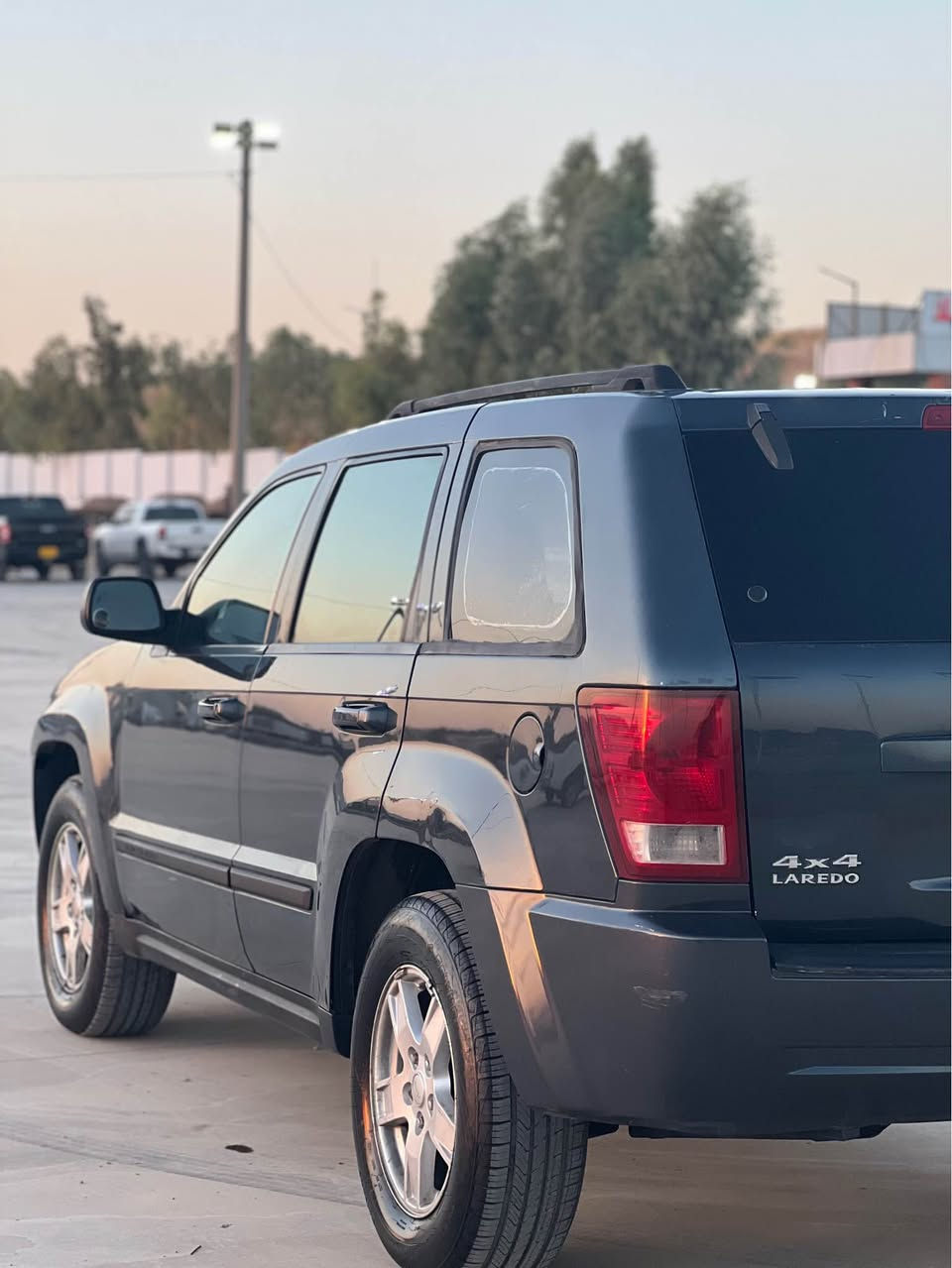جيب لاريدو • ٢٠٠٧ • مكينة ٣.٧