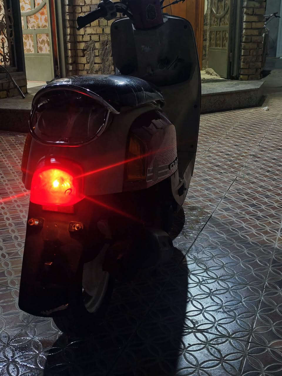 ماكس بوليس • نضيفه • معدل