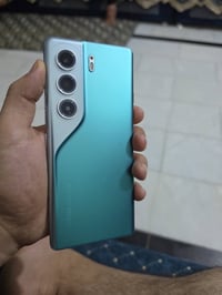 تكنو كامون ٤٠ برو 5G • ٢٥٦ • حله