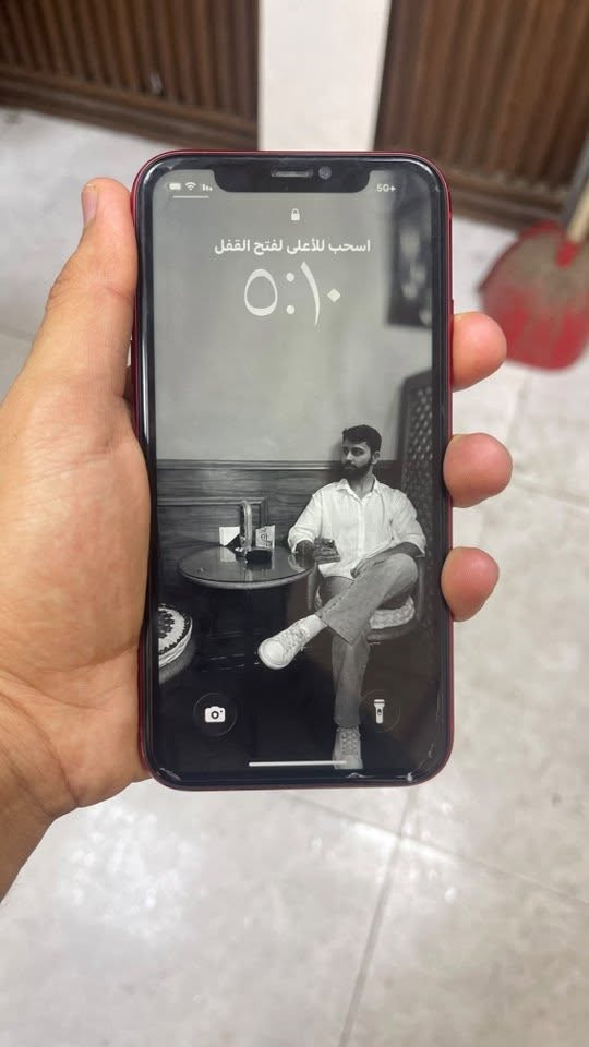 🔥🔥 آيفون 11 | 128GB | RED 🔥🔥

📱 iPhone 11 Product (RED) — لون فخم ومرغوب ❤️‍🔥
💾 128GB مساحة ممتازة للتطبيقات والصور والفيديو
⚡ A13 Bionic — معالج قوي وسريع، أداء ثابت بدون ثقل
📸 كاميرتين 12MP — تصوير ممتاز + تصوير فيديو 4K
🤳 كاميرا أمامية 12MP + Face ID
🖥️ شاشة 6.1 إنچ بجودة ممتازة
🔊 سماعات ستيريو وصوت واضح وقوي
💦 مقاوم للماء والغبار IP68
📶 يدعم 4G LTE
🔋 البطارية مستبدلة
🍎 يدعم تحديثات iOS والتطبيقات الحديثة
🎮 ممتاز للألعاب، السوشيال، التصوير والاستخدام اليومي
*********** 

💰 السعر: 225 ألف فقط
💵 بي مجال للجاد فقط
🔥 128GB + لون RED = جهاز مرتب وسعره لقطة
