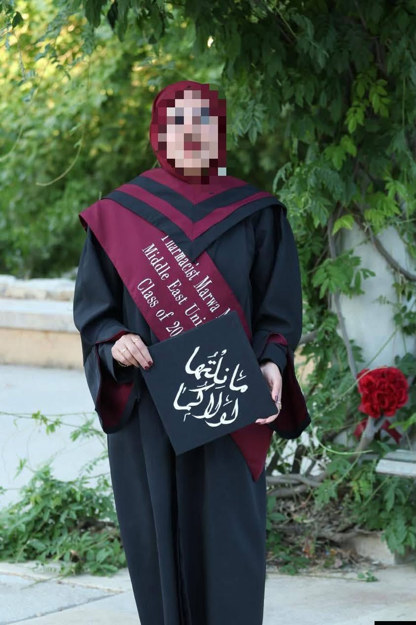 لا توجد تفاصيل

نص مكتوب في الصور:
- هاند ميد ايات لمسات فنية لكل مناسبة يوجد لدينا: كوشات اعراس زي تخرج جامعي بوكيهات ورد تجهيز مناسبات للتواصل و الحجز: 0216 628 0782