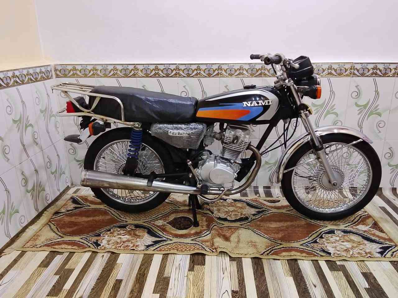 السلام عليكم دراجه موديل 2021 طالعه بال 22 اوراق اصليه السعر 850 وبيها مجال بصره وهذا رقمي في واتساب ***********
