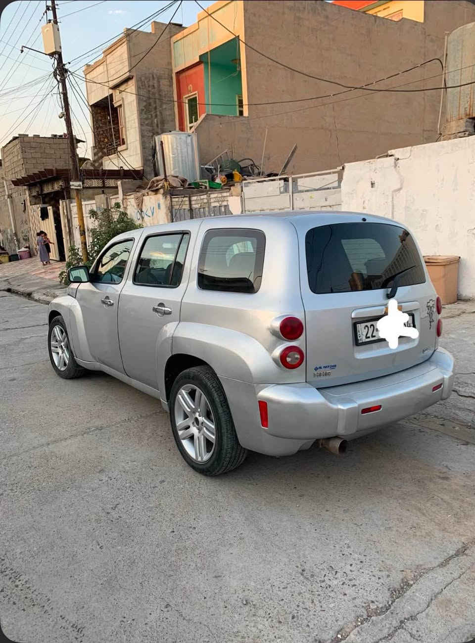 شوفرليت بو فروشتن عام بوياخ جه مپيكى خه فيفى پيشى هه يه به بى ناو گرتن به بى شاسى 4 پستن ره قه م هه ولير ره قه م نويه به ناو كردن به شه رت توماتيكه ته عديل سورعه 4 تايه ى نوئ ته بريد گير مه كينه به شه رت جوار تايه ى نوئ سيسته مى غازى ئيصالى بو به ستراوه مالى دؤسته 870 هه زار غرامه ى له سه ره دواى ماعمه له وه رى ده گريته وه  سه عرى 48 ماعمه له ره قه مى ساحيبى 
***********
شوين _هه ولير أربيل, العراق
