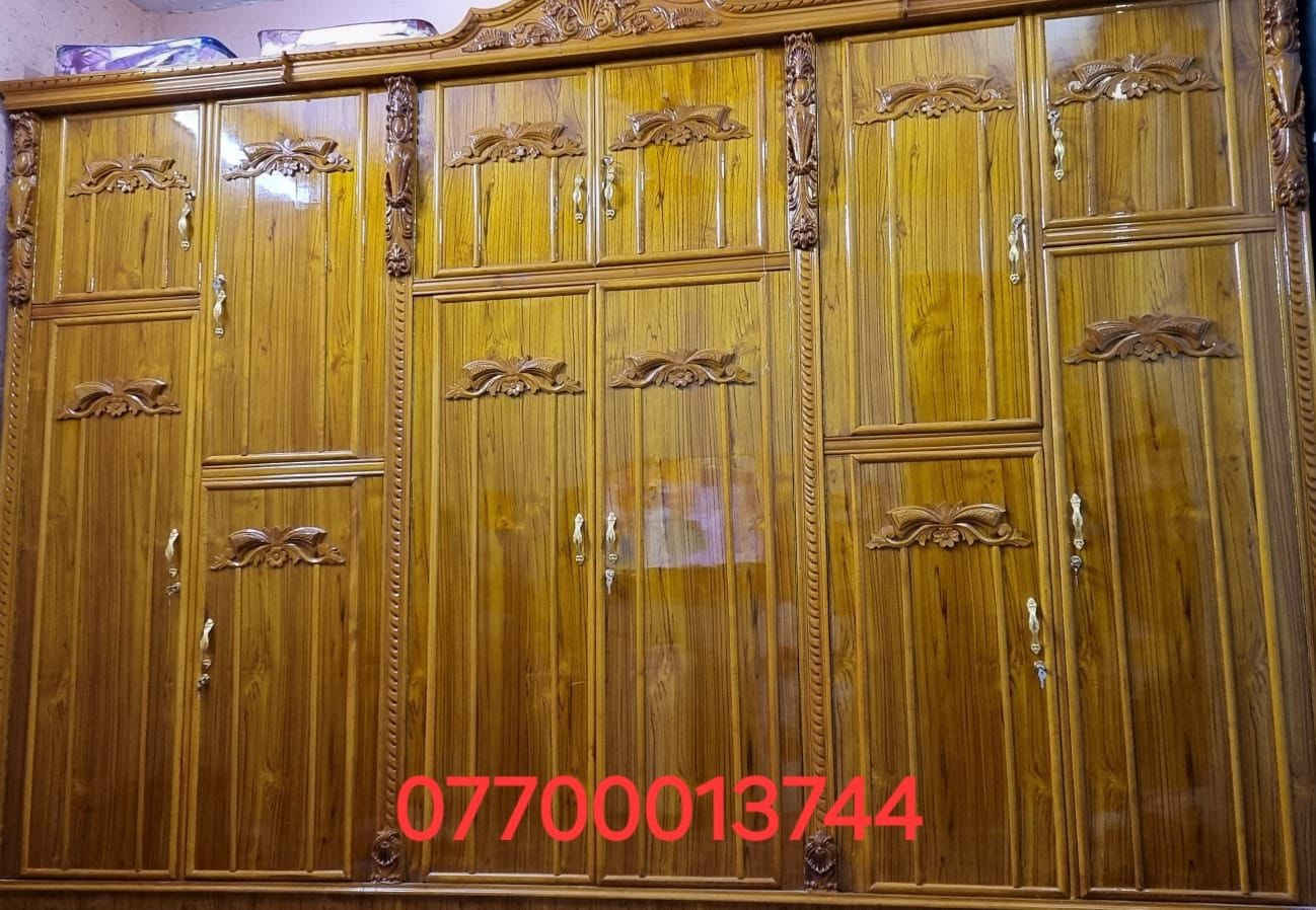خزائن • بدون تفاصيل