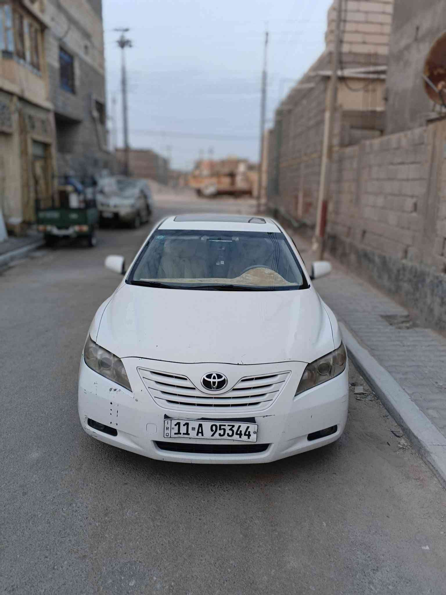 السلام عليكم من رخصت الادمن.  كامري. للبيع  التفاصيل داخل الصوره. السعر 88 وبيهه مجال ***********

نص مكتوب في الصور:
- سلام عليكم. كامري. 2007. خليجي بسمي مواصفات فتحه سقف كشن كهرباء مكينه وكير مكفولات تخم السياره مامكفوله بيه ضربه بلجنطه العنوان بصره ابي الخصيب (***********) السياره حلوه ونظيفه. السعر 88 وبيها مجال