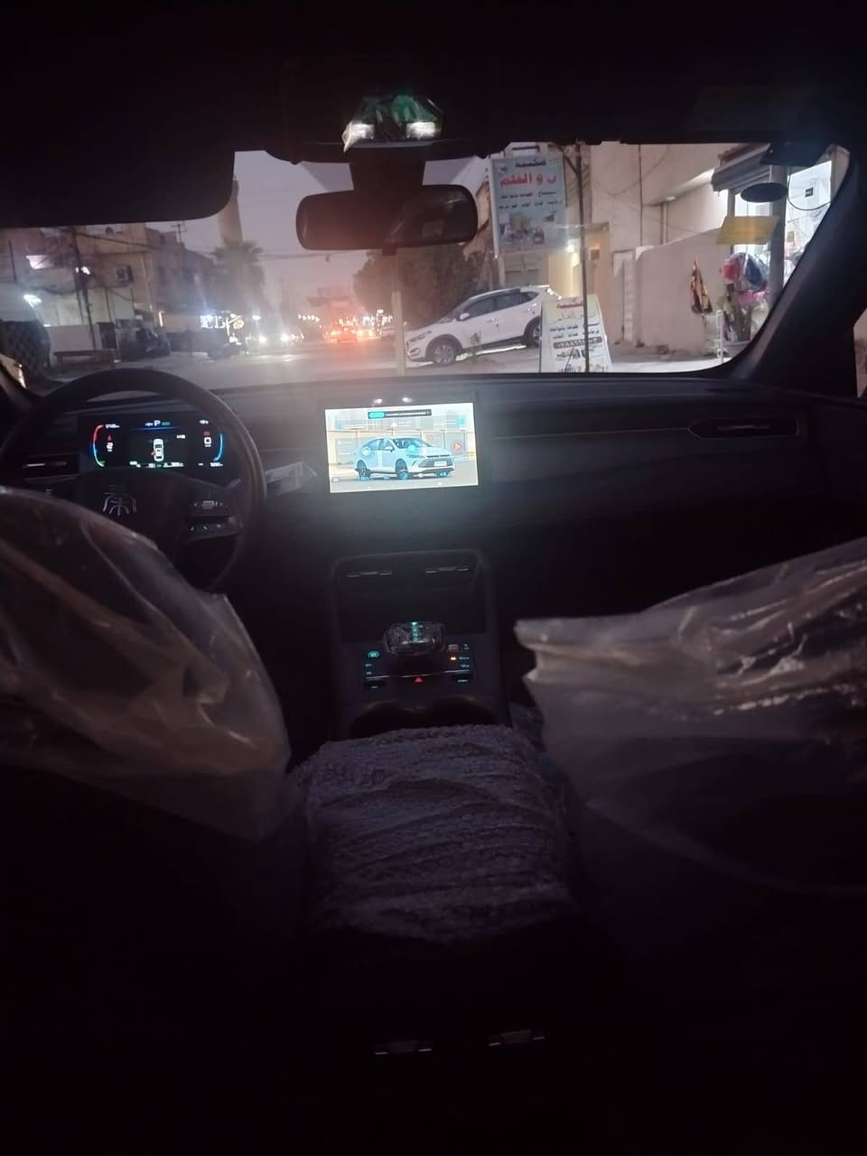بي واي دي Qin plus كن بلاس موديل 2025 ماشيه 9000الاف سيارة مكفوله عدا طخة موضحه بالصورة خفيفه السعر المطلوب 18000 وبيها شي بسيط مكاني بغداد حي الاعلام ***********غير متواجد على الفيس
