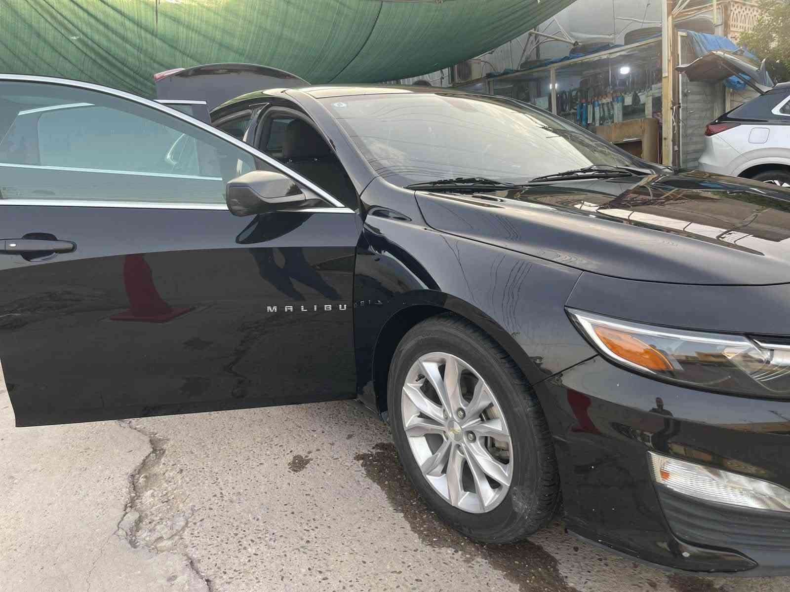 السلام عليكم
ماليبو LT للبيع موديل 2019
حادثها التاير الامامي واكع مثل ماموضح بالصور، الجاملغ بي بارد قليل كلش، الباقي شخوط خفيفه كلش
السيارة بدون اي صبغ
مواصفات LT المعروفة
شاشة ابل كار بلي، اندرويد اوتو
تدفئة مقاعد 
تبريد قطعتين
مقعد كهربائي
والباقي مواصفات معروفه
السيارة عليها إدامة كاملة من منظومة احتراق، تخم كامل جديد، بولش ونانو وحمام، جامة امامية جديدة
السيارة ماشية70 ميل قابل للزيادة
السعر ١١٠ بي مجال بسيط 
للاستفسار واتساب فقط ***********
***********
