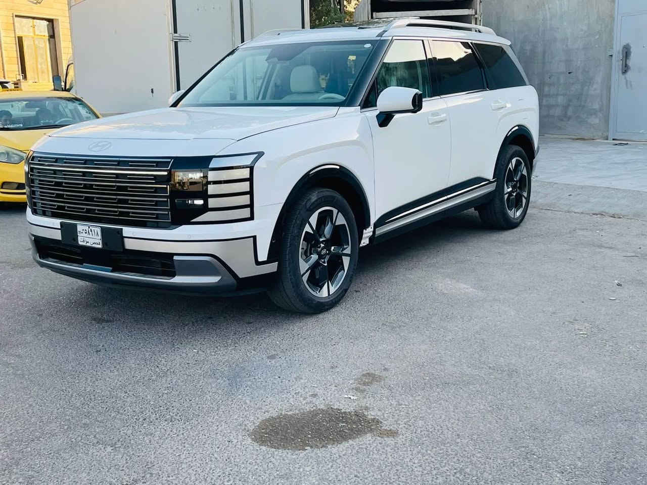 ياالله

السلام عليكم بلاسايد 2026  لمتد فول وارد امريكي

Hyundai Palisade 2026 3.5

              حجم المكينه : v6سعة3.5لتر

كير اوتماتيك 8نمر

الضرر : جاملغ يسرى تبدل نفس لون بدون دواخل

المسافة المقطوعه : 4000 ميل  

#مواصفاتها

1. شاشه 

2.كامرات 360

3.بنوراما طكتين

4.بصمه

5.كشنات جلد ابيض ثلجي

6.تشغيل عن بعد

7.هيترات بالكشنات وتبريد 

8.حساسات خلفيه امامي

9. رادارات 360

10.كشنات خلفيه كهرباء

11.لد امامي

12. سبعه راكب

13.تو ويل

14. اشاير بالمري

15. ايقاف ذاتي

16.قطعتين تبريد

17.تحديد مسار

18. هيترات بالكشنات الخلفيه وتبريد

19. اوتو بارك

20.شحن وايرليس

22.مري شفط

#السعر :410مرقم بغداد وبيها مجال  شهداء بسم صديقي

تفاصيل اكثر هذا رقمي *********** تحياتي

مكاني بغداد الامين
