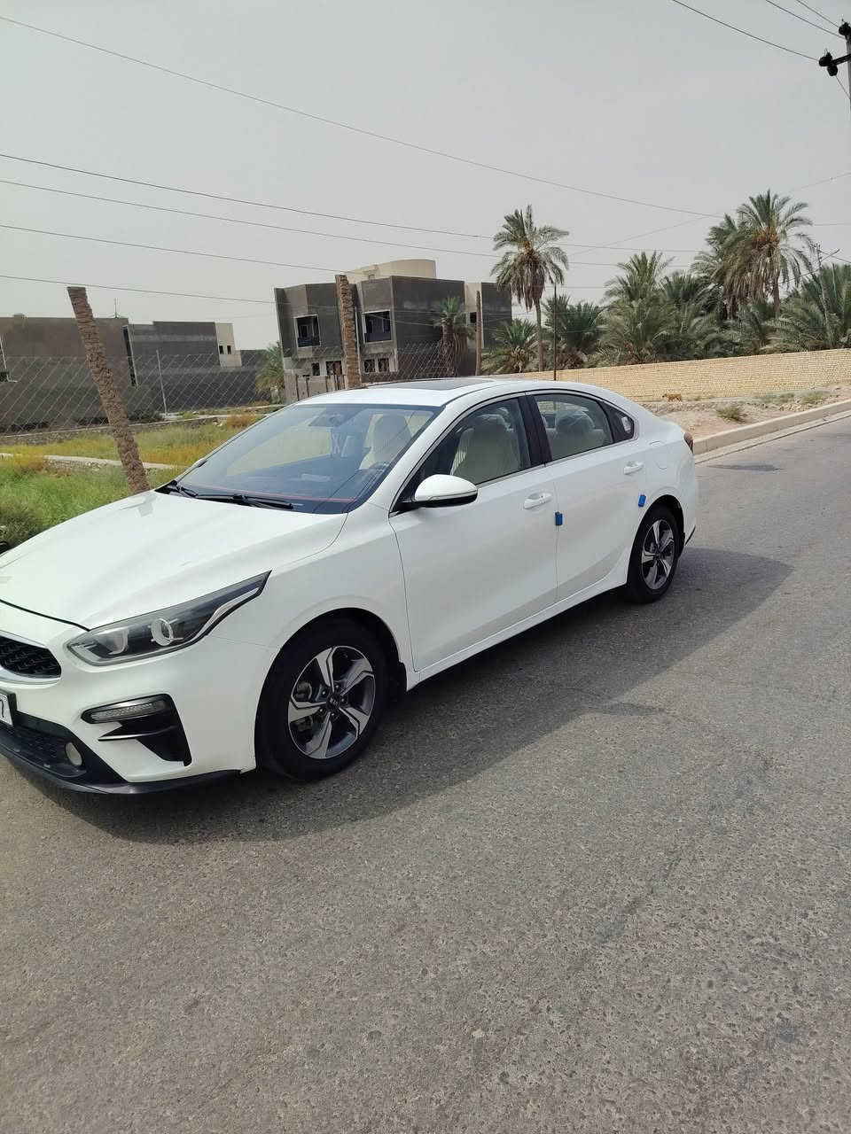 السلام عليكم سيراتو موديل 20 رقم بغداد باسمي فول مو هذا البصمه بها جامله وبنيت اصليات سياره مال جناي تخم تاير تبريد حداديه خير من الله***********
