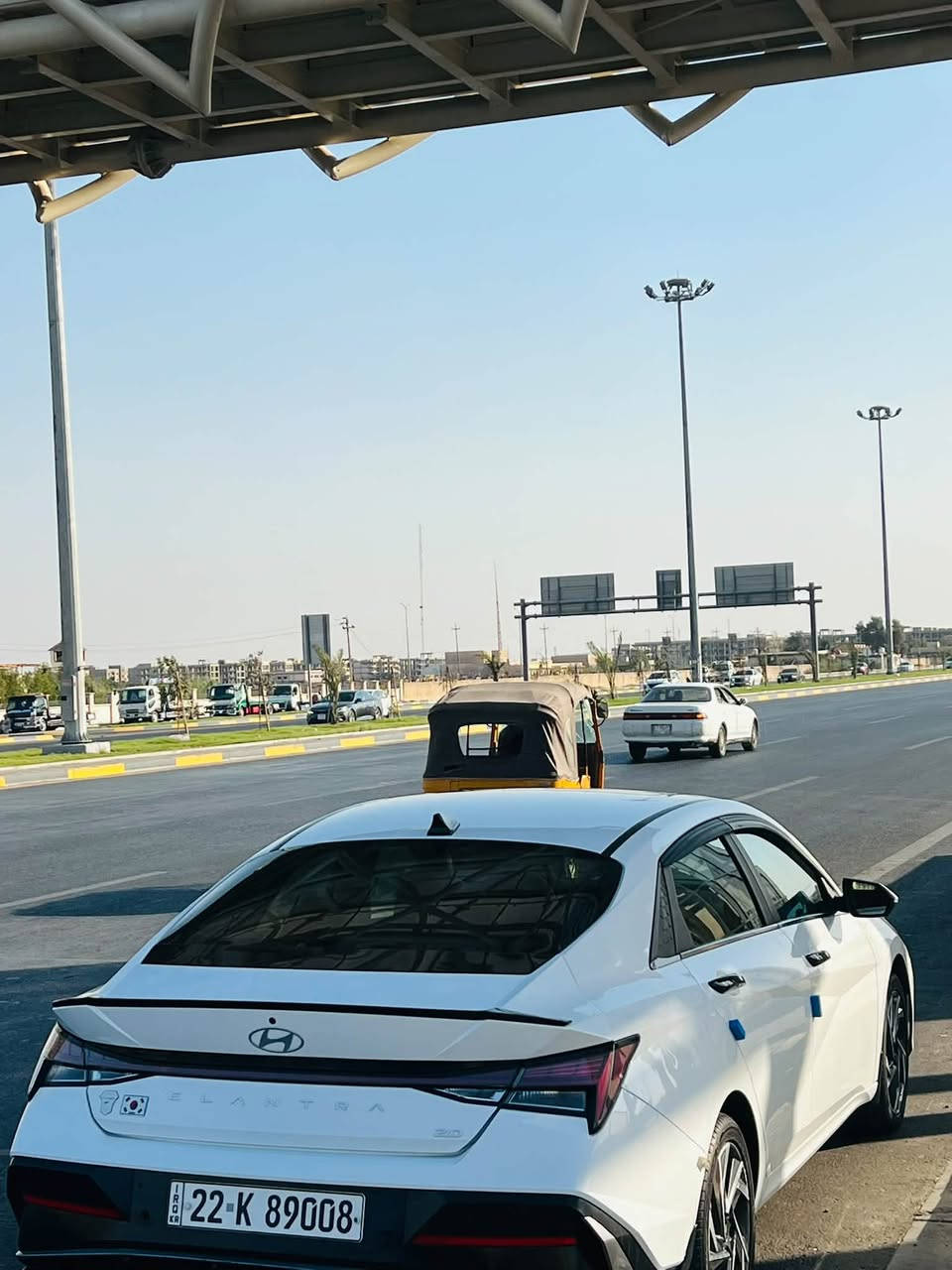النترا موديل 2024 خليجي مكفولة كفاله عامه
المواصفات: 
الكاميرا الخلفية
مستشعر وقوف
فتحة السقف
بصمة
مسند الذراع
مرايا جانبية كهربائية
نوافذ كهربائية
حساس المطر
شاشة
التحكم التلقائي في درجة الحرارة
نظام فرملة الطوارئ
2 وسادة هوائية
6 وسائد هوائية
المصابيح الأمامية LED
مانع الانزلاق
قفل مركزي للأبواب
لوحة قيادة رقمية
إضاءة عن بعد
أبل كار بلاي
ABS
رادار
كشافات ضباب
شاحن لاسلكي
تعليق تلقائي
وضع القيادة
التحكم الإلكتروني في الثبات
نظام التوجيه الكهربائي
قفل الأمان للأطفال
حساسات ضغط الإطارات
 
عدد المقاعد: 5
مكان السيارة البصره 
السعر175وبيها  مجال 

الهاتف: ***********
