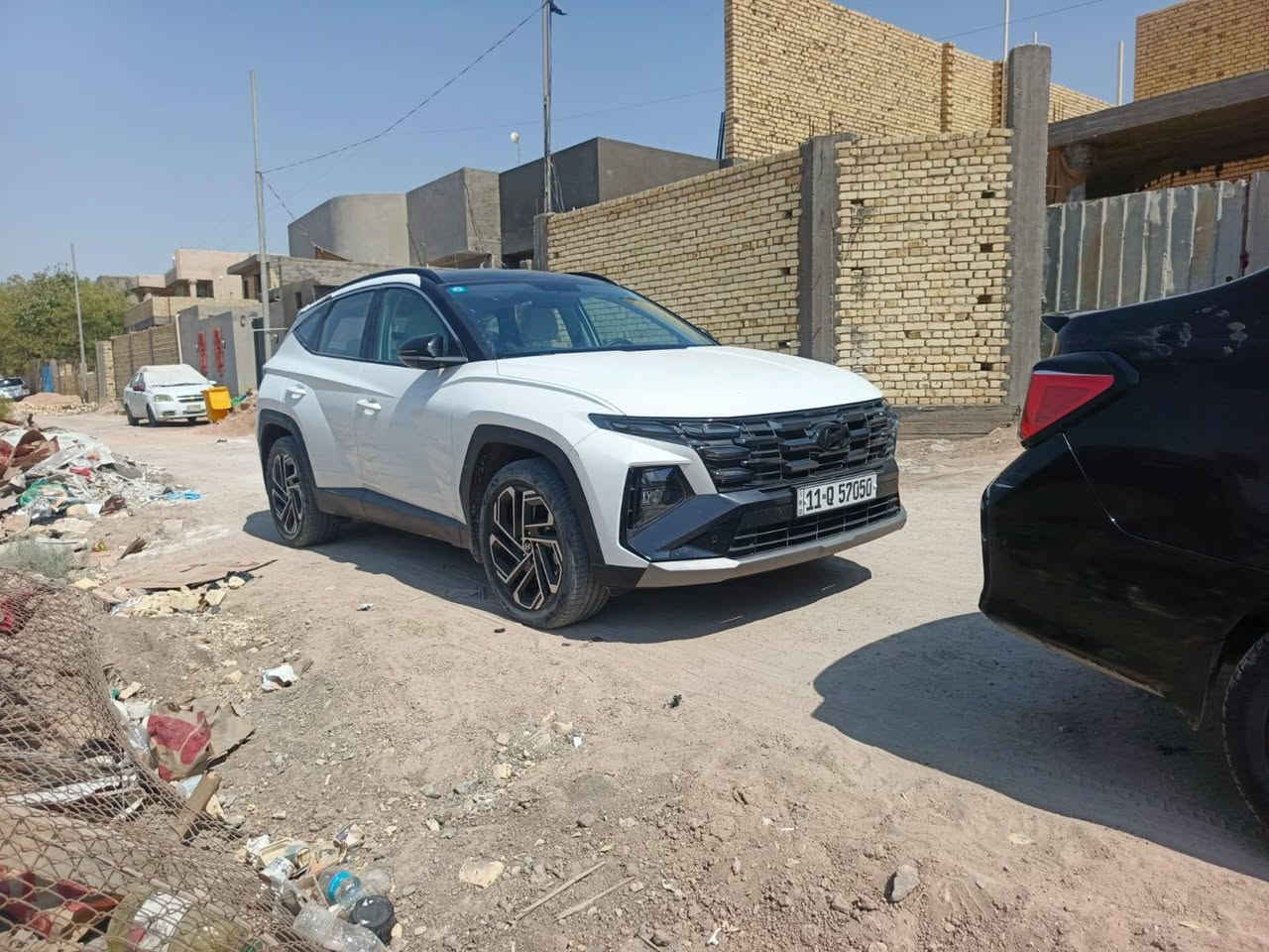 توسان ٢٥ تو كلر
ماشيه ١٦
كشنات كهرباء
شاشه متصل
جنطه كهرباء
اوتو هولد
مود درايف
فول بدون تبريد كشنات 
شخط بالدعاميه
***********

