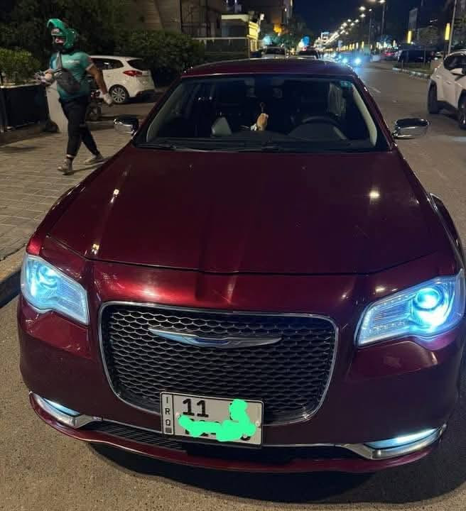 اوباما 2019 كندي فول
 مواصفات C300 كلين تايتل فقط دعاميه اماميه صبغ سونار مرفق بالمنشور 
رقم بغداد بأسمي 
فئة لميتد 
كراسي تدفئه تبريد 
كراسي خلفية تدفئه 
ستيرن كهرباء 
هيترات بالمري 
بانوراما 
كراسي كهرباء 
خزن ميموري.     
وبعد بيها هواي مواصفات 

مكانها بغداد اليرموك 

***********
