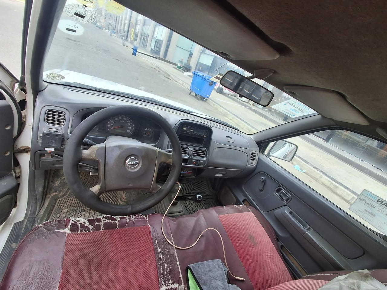 نيسان تاك • ٢٠٠١ • اربيل