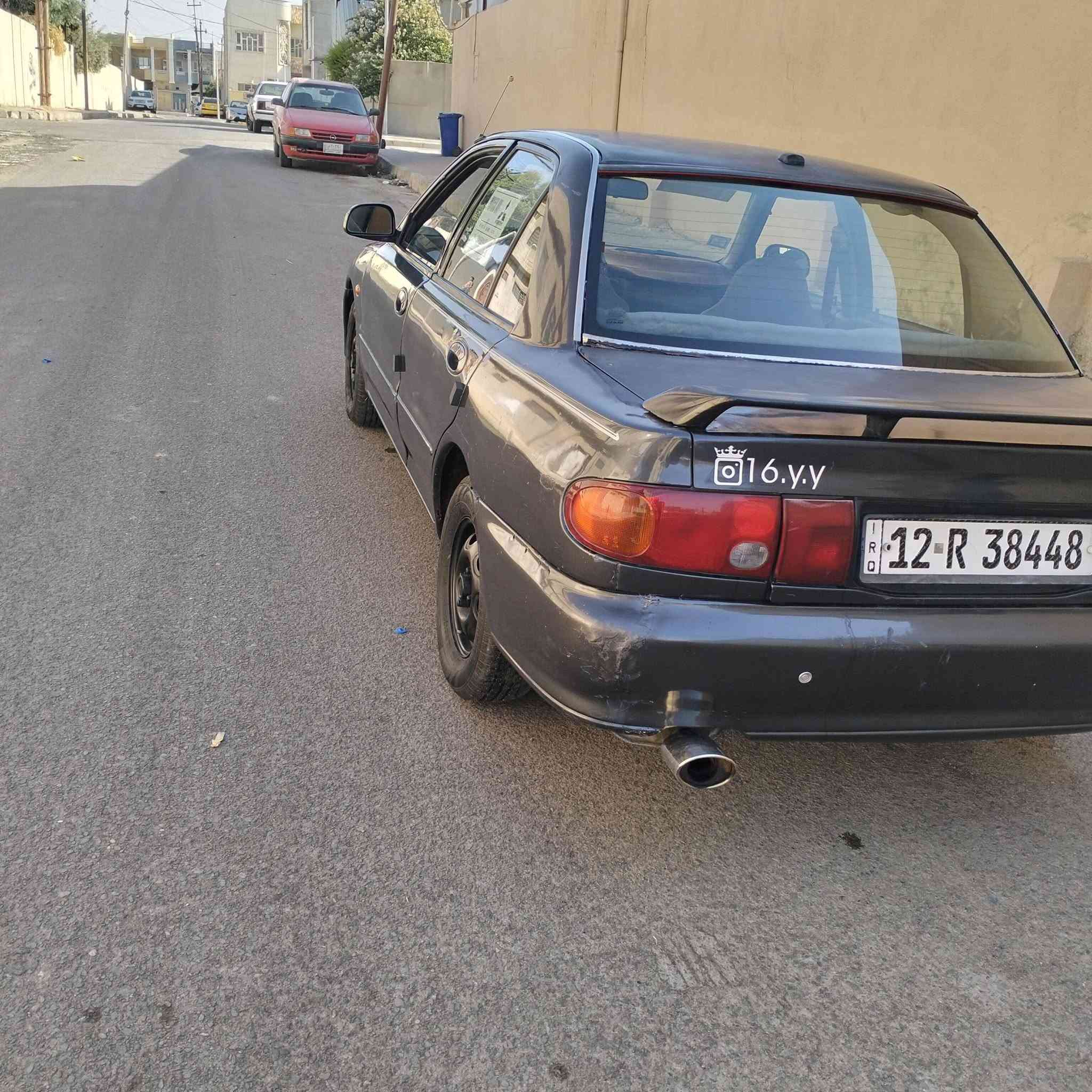 السلام عليكم 
مستبوشي لانسر موديل 93 پور قفل مركزي تبريد يحتاج صيانه محرك بروتون سنويه عظم ورقم انكليزي وبيها هزة  السعر 29$ 
للاتصال اسيا‏‪***********‬‏
كورك ‏‪***********‬‏
