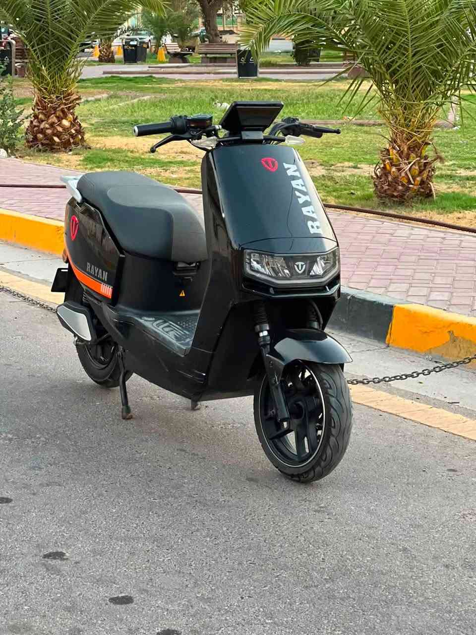 سلام عليكم شباب دراجه شحن اللبيع نوع الريان دراجه موضح بلصور شكد ماشيه دراجه ع فحص كامله مكمله كفاله عامه. بيها واصفات تخبل 

الموديل 2026 
النوع الريان 
البطاريات 6دبل كرافين 
الملف 2000 واط حقيقي 
السرع 1.2.3
اشاير رباعيه 
تايرات جوبلس تتحمل اوزانً عاليه 
تشغيل عن بعد 
جهاز انذار السرقه 
شاشه تاب تعرض لك كل عطل ان وجد 
دراجه بعد بيها مواصفات 
تجي وشوف بعينك نضافتها 

اي  استفسار  اتصال 

***********
مكاني بغداد
