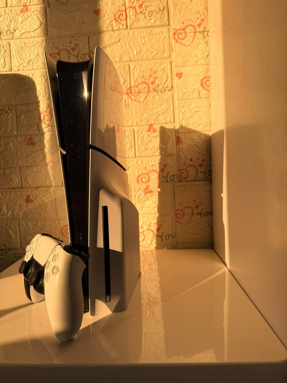 سلام عليكم بلي 5 سليم نضيف كامل ملحقات مع ستاند و مبرد و لعبه it takes to بسعر 760الف 
طلب و الاستفسار راسل هذا الرقم على الواتس *********** المكان بغداد حي الجهاد
