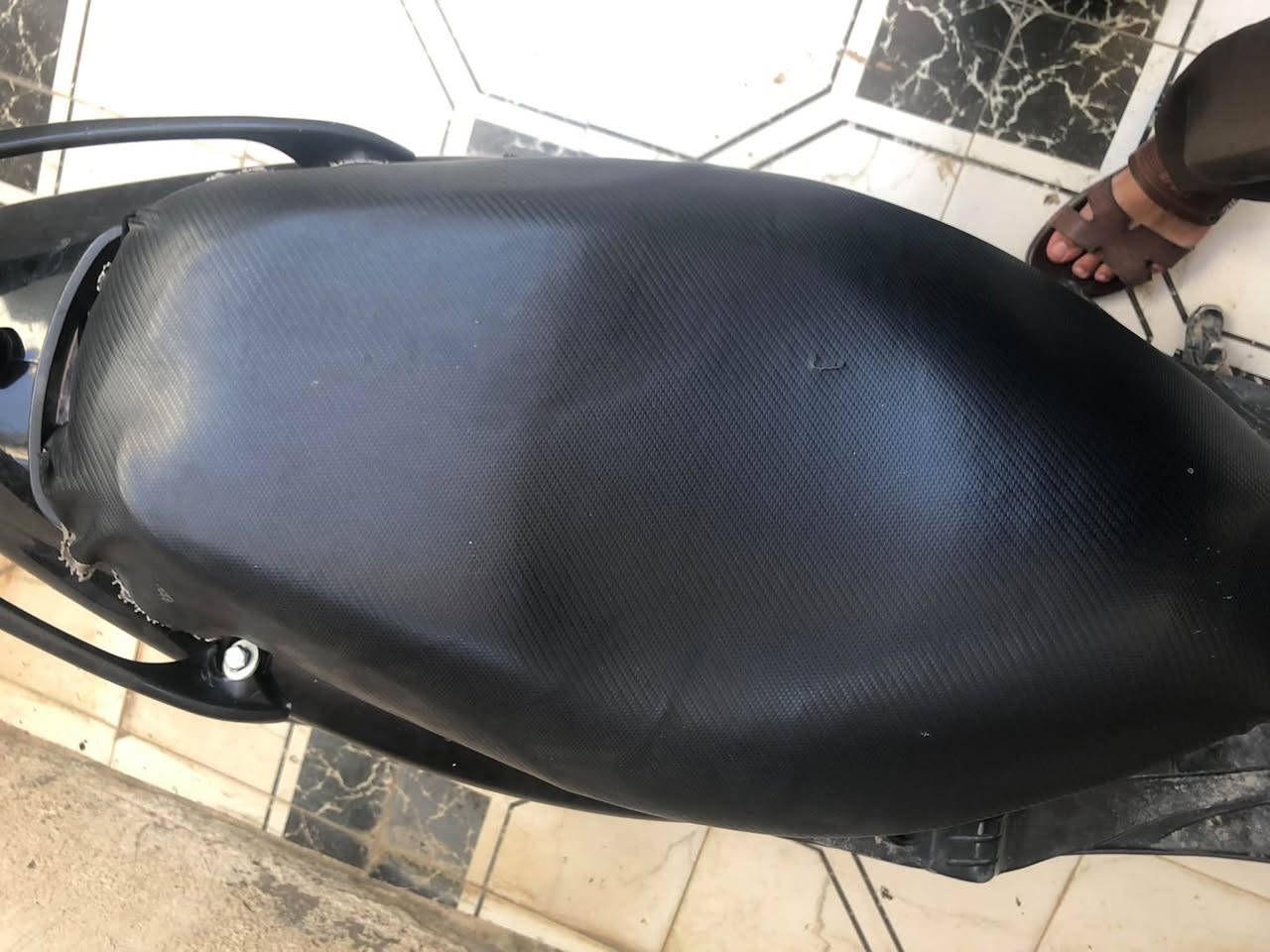 سلام عليكم سواد عدله كامل نقص بي قبق ال باتري مو ويا وسواد ال دشبول ب٣٠وبي مجال مكان كربلاء البوبيات ***********
