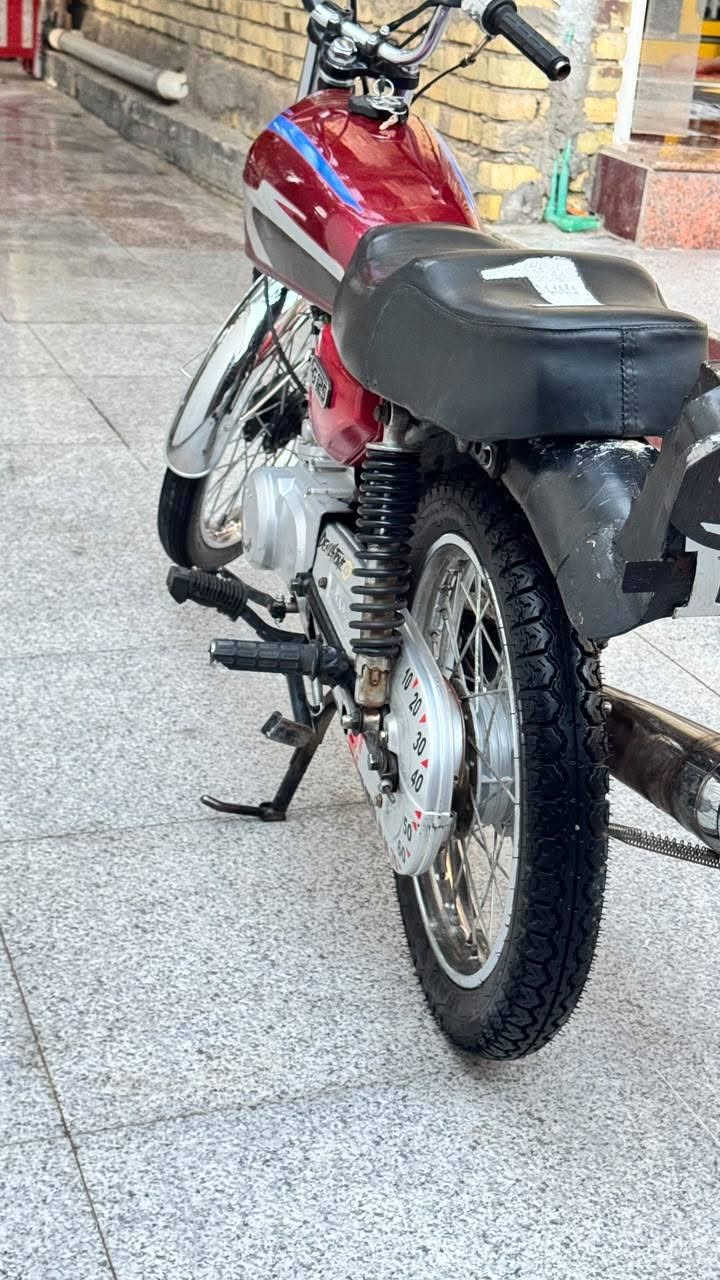 ادوات مفتوحه للبيع مكفوله من بوكه 
بصره قضاء المدينه بني منصور سعر 450 وبيها مجال
‏‪***********‬‏
