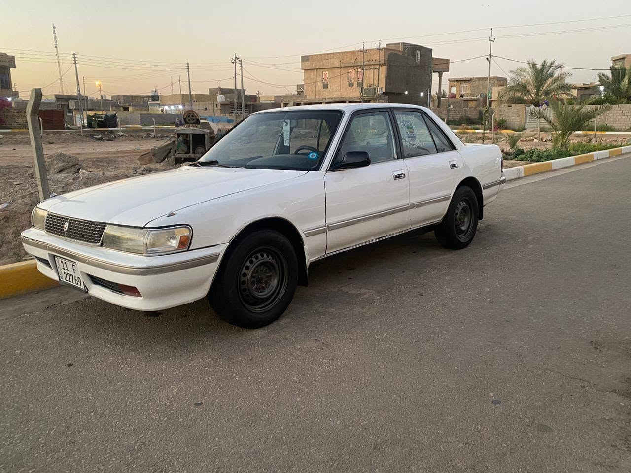 السلام عليكم ورحمة الله وبركاته  سياره كروسيدا ايسر بلاد موديل 90 بغداد نكليزي سنويه 27 مكينه وكير  ونجي مكفولات تبريد شغال سياره حلوه بيه صبغات مكانات ***********
