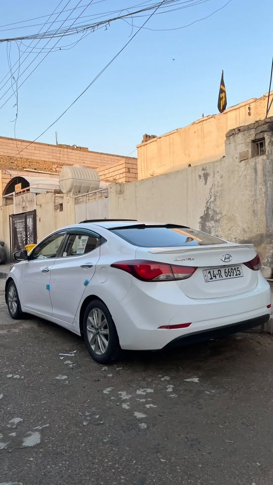 مراوس ب اوباما موديل ١٥ وجوه اي لون ماعده الاسود ونتراهم ع الفرق 
سيارتي مكينتها مجفته خليجي  فول مواصفات بيها قطعتين تبديل 
وجاهزه من كل شي لليناسبه الموضوع يراسلني واتساب ونتراهم ***********
مراوس فقط بيع ماابيع.
