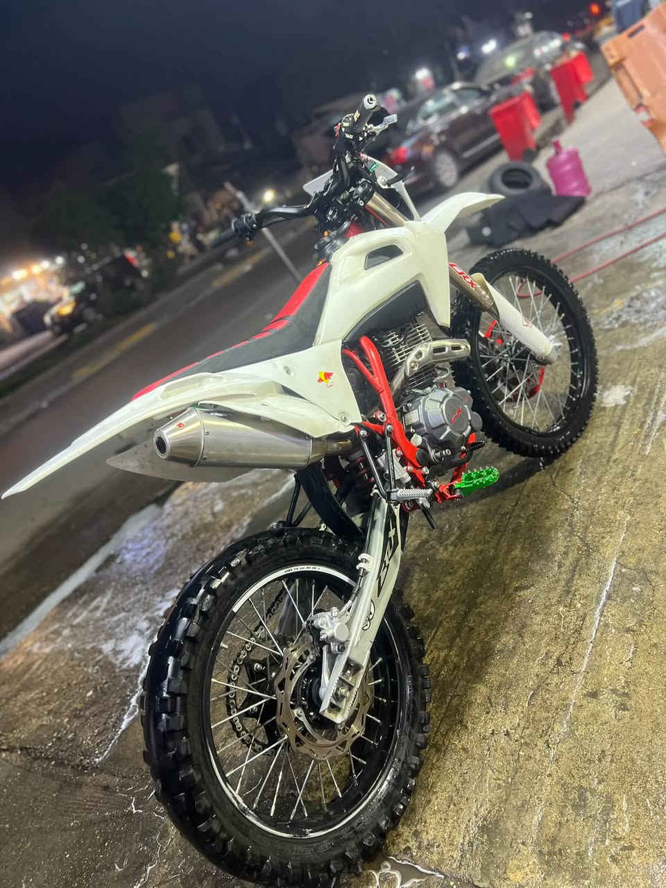 CRX • ٣٠٠ • مديل ٢٥