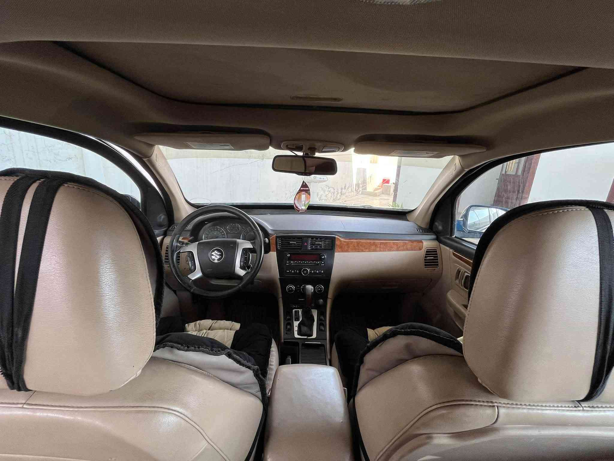 للبيع او المراوس حسب القناعة
سوزوكي XL7 2008 
السعر 45 
رقم صلاح الدين صدامي شرط الضباره او اوارق السياره كامله 
بدون صبغ تحتاج ترتيب بسيط
6 سلندر. 3600 
كير يخربط مـَـِنہَ يحمه يكف 
يرادلها حداديه خلفي
فتحه
 فور ويل 
 3 قطع تبريد 
 جلد 
-مكان السياره سامراء 
-الاتصال على الرقم ‭ ‭ ‭***********‬
