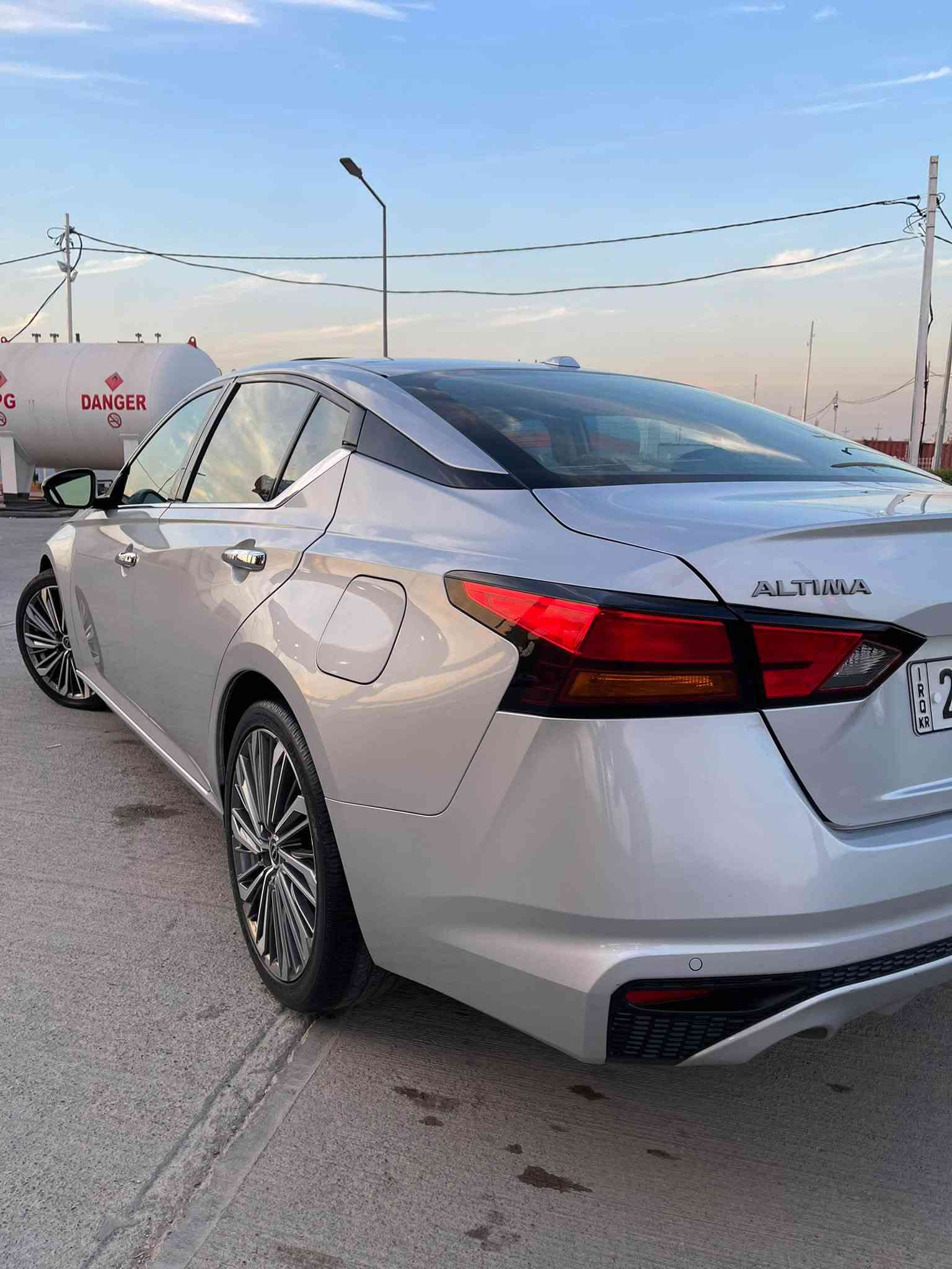 Nissan altima 2023 SL fulll
سه يارەکە تەنها بونيت و چە ملخ بوياخە ، ٦٠ هەزار مايل رؤشتوە

رەقەم موبايل:***********

سحری ئەم سەيارەيە ١٧٥ وەرەقە
