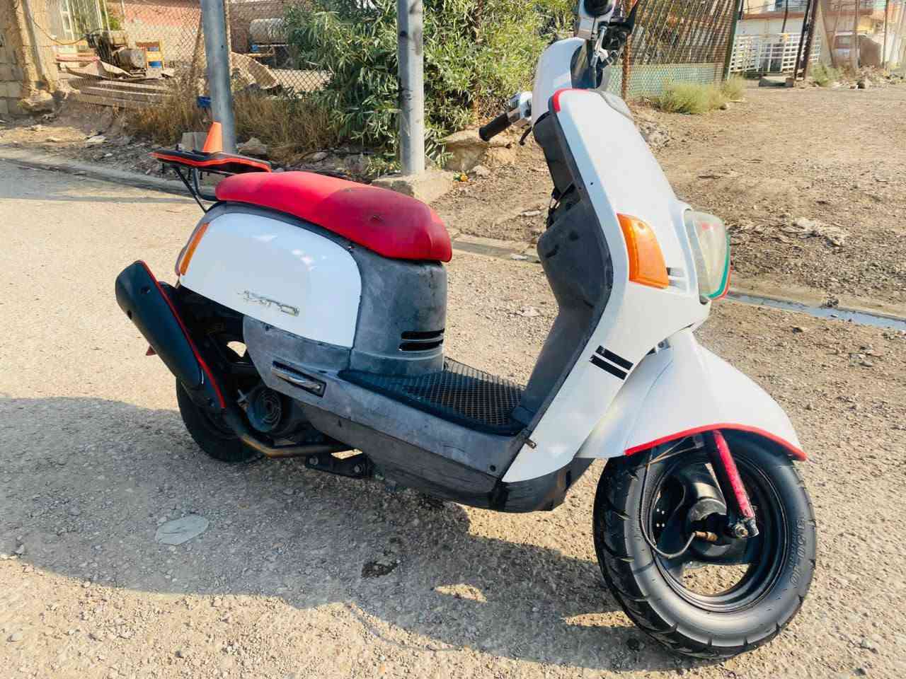 اللهم صلى عل محمد وآل محمد
#للبيع دراجة بوليس 2009🛵
دراجة خير من الله
#محرك_ناعم_وماتسمع_صوتة
كهربائيات شغالة 
لايت زنون
تخم تاير 
بريك خلفي شغال + بنز جديد
صالنصة FM رياضي
(سلف رياضي جديد شديته والدشلي والراجز والشخاطة كلة جدد )
#الدراجة_بلاديه

#السعر💵 600ألف وبيها مجال

#العنوان ديالى خان بني سعد
***********
***********
موجود واتساب
